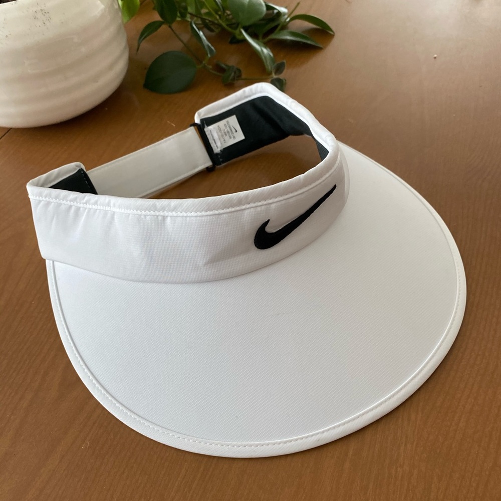 Nike Wide-Brim Visor